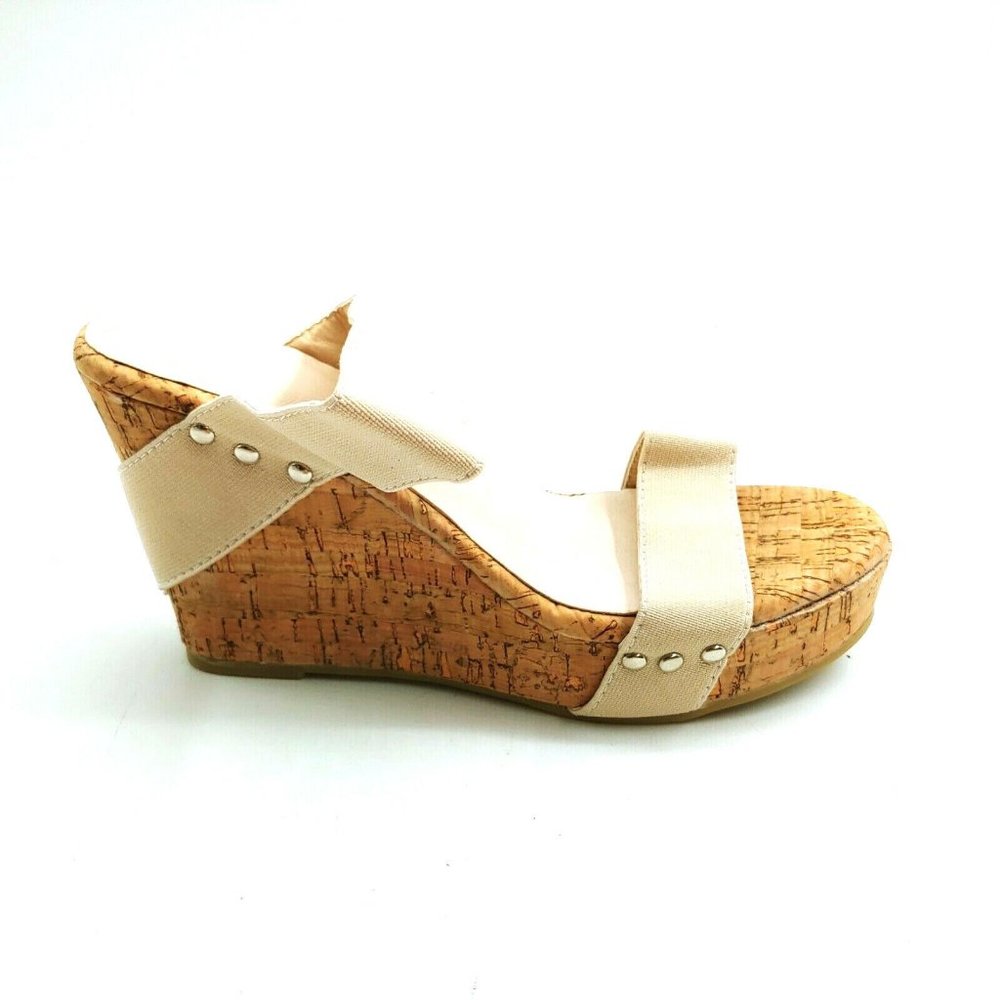 Womans Double Strap Platform Wedge Sandal Beige Cushioned Sz EUR 39 NEW